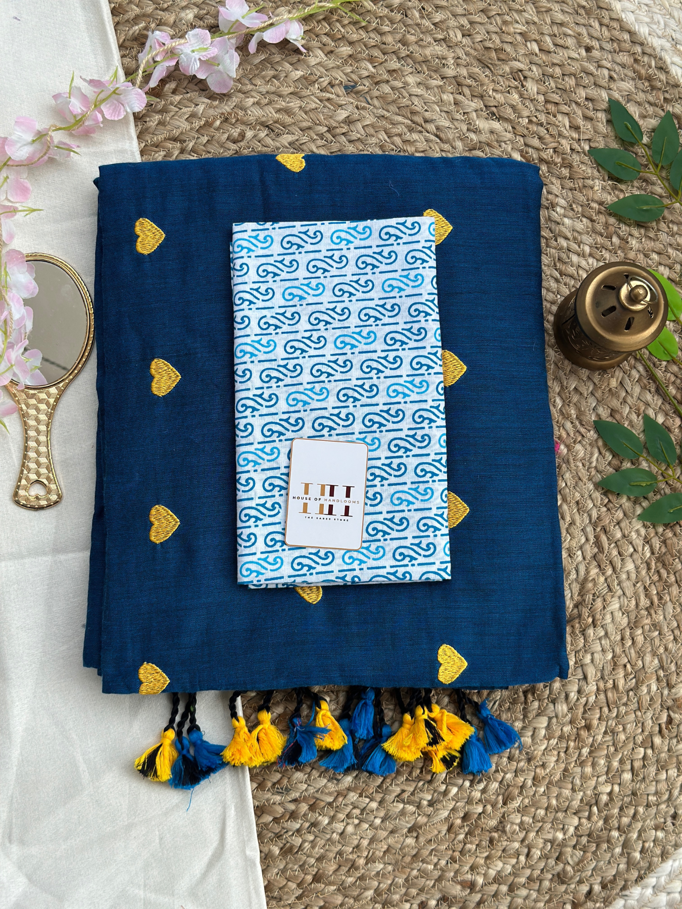 Turquoise  blue cotton handloom saree with Beautiful printed blouse