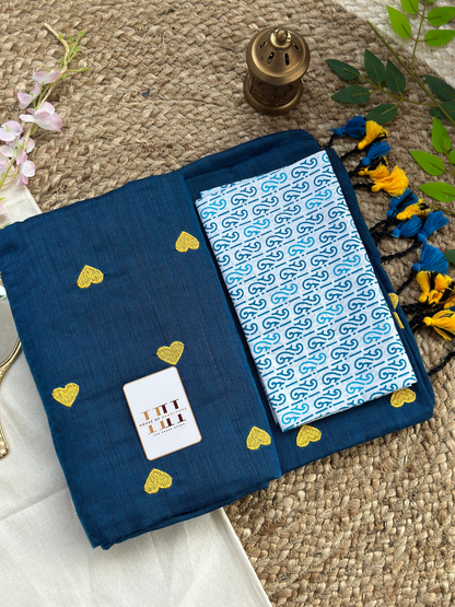 Turquoise  blue cotton handloom saree with Beautiful printed blouse