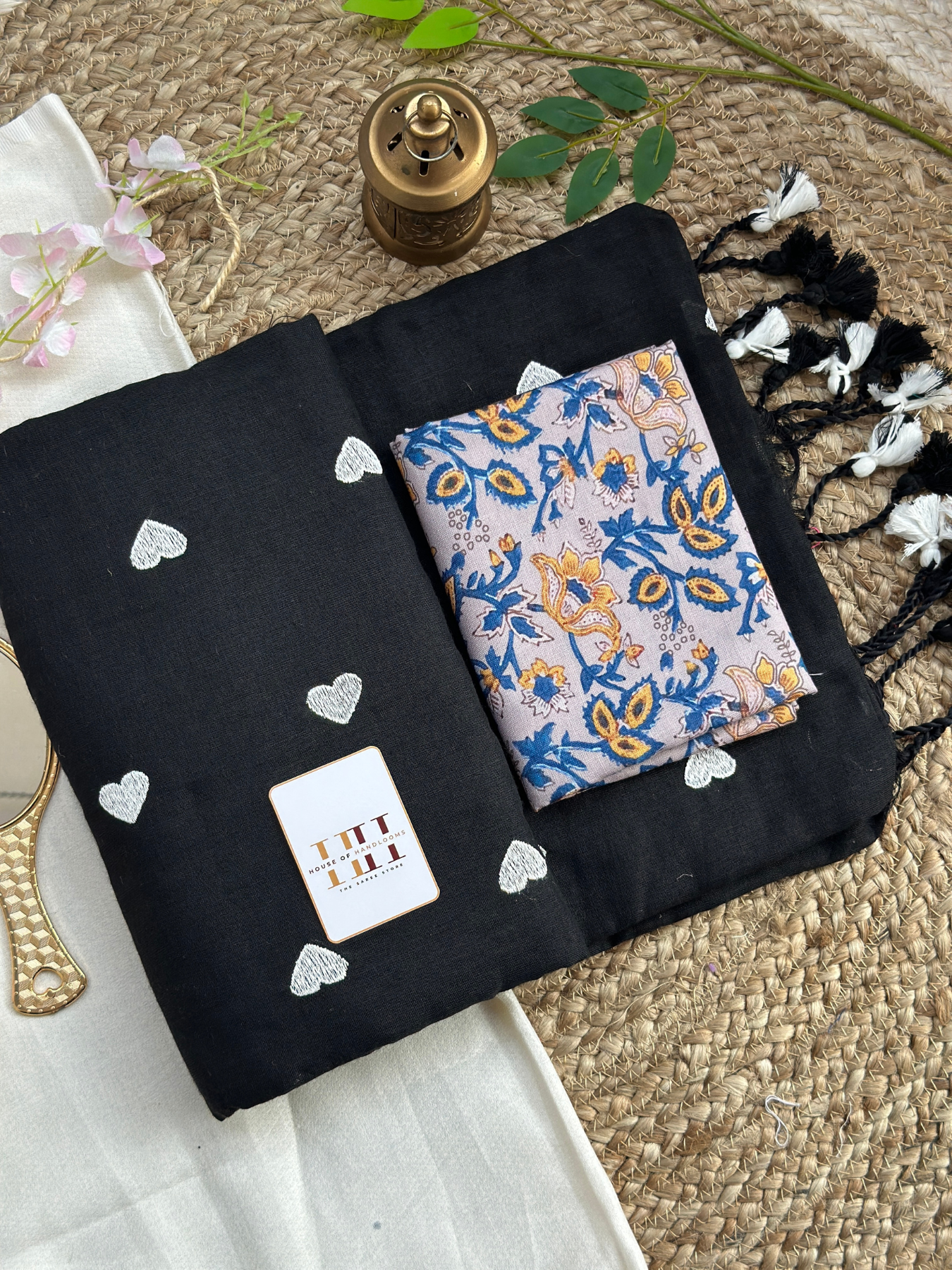 Crow black cotton handloom saree with grey flower printed blouse