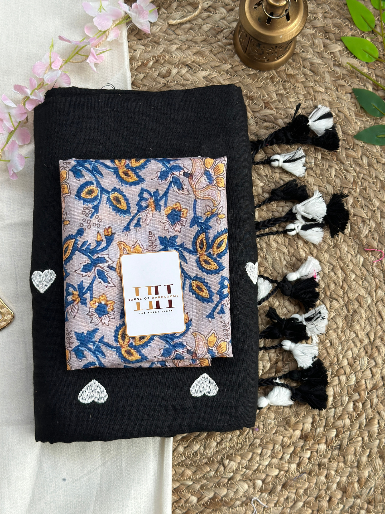 Crow black cotton handloom saree with grey flower printed blouse