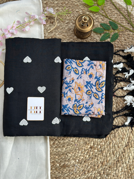 Crow black cotton handloom saree with grey flower printed blouse