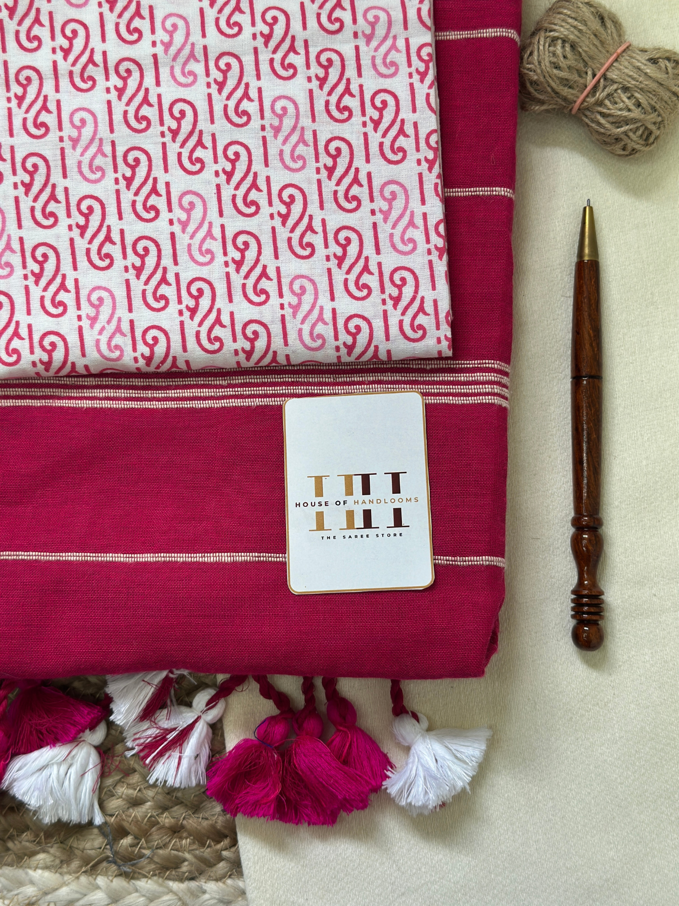 Magenta cotton handloom saree with beautiful printed blouse