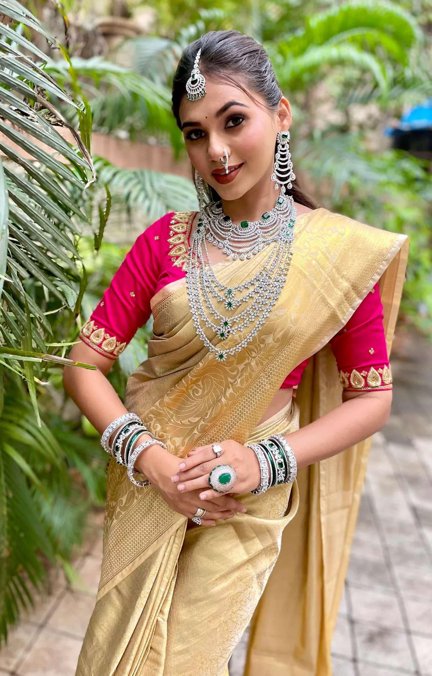 Luxurious Kanjeevaram Silk Gold Color Saree With butti weaving blouse